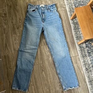 Abercrom & Fitch The 90’s Straight Ultra High Rise